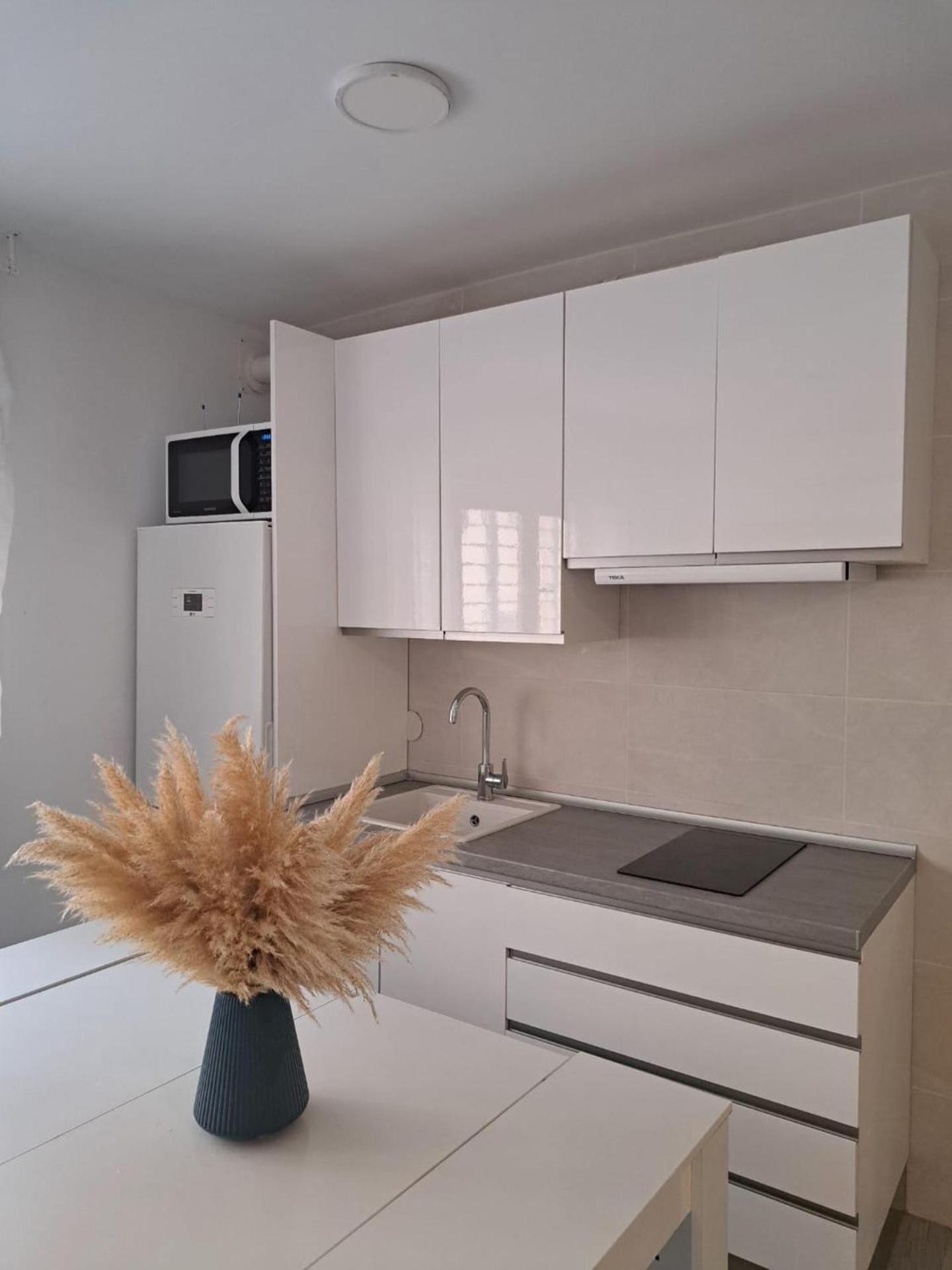 Cozy Apartment Up To 6 Persons 3 Min To Metro Мадрид Екстер'єр фото